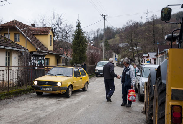 Уписивао потрошене киловате и добио ударце у главу и врат: Радник Електродистрибуције брутално претучен док је очитавао бројило
